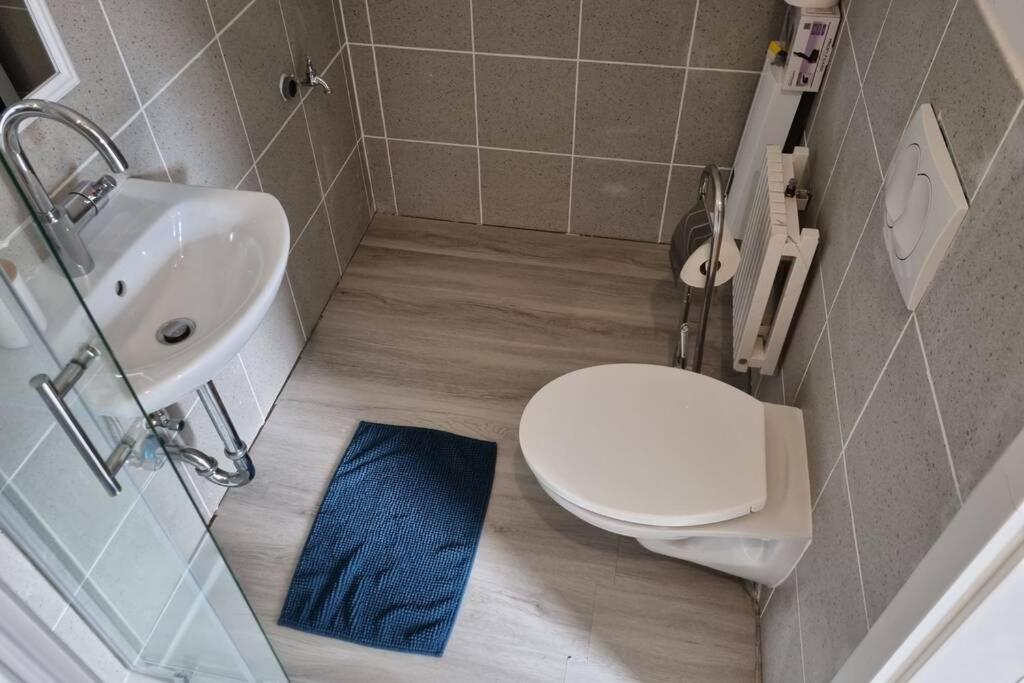 Ferienwohnung/Monteurwohnung Alte Garage Ahnatal Eksteriør billede